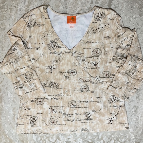 Hearts of Palm Women’s XL V-Neck Top - Picture 9 of 12